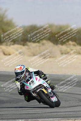 media/Dec-07-2025-CVMA (Sun) [[3e7d2de5dc]]/Race 7-Formula Lightweight Twins Shootout/